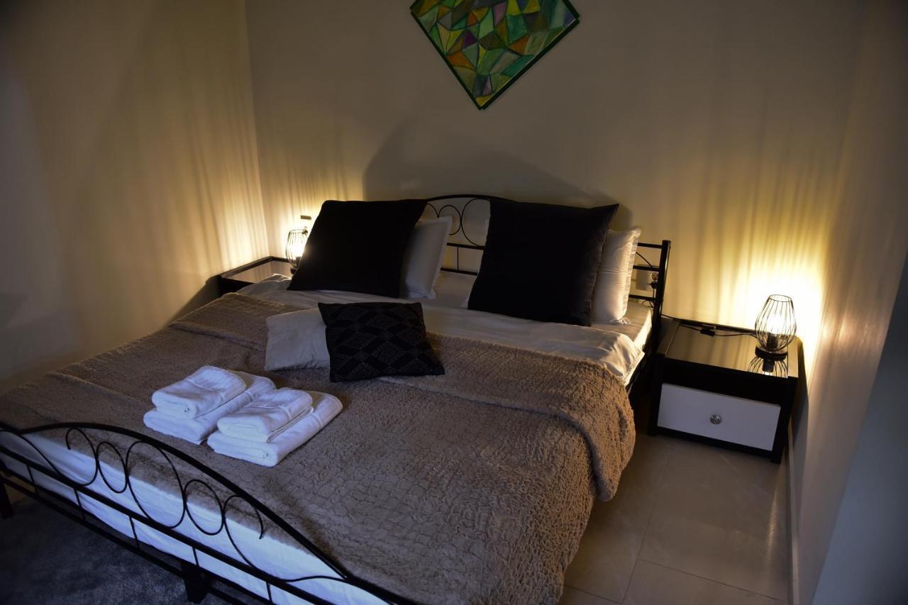 Flh - A&M Central Studio Apartment ซีบิว ภายนอก รูปภาพ