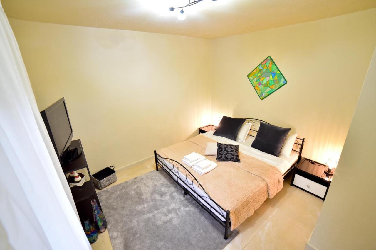 Flh - A&M Central Studio Apartment ซีบิว ภายนอก รูปภาพ
