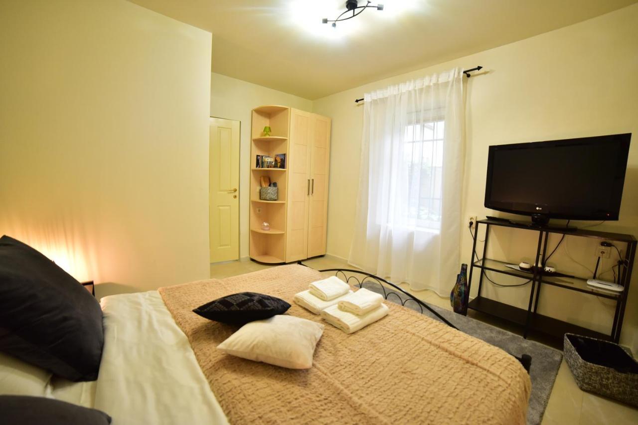 Flh - A&M Central Studio Apartment ซีบิว ภายนอก รูปภาพ